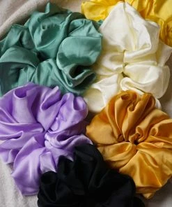 PIPE AND ROW SILKY BLACK SCRUNCHIE