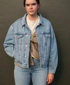 AGOLDE CHARLI OVERSIZED DENIM JACKET BILLBOARD