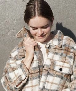 PIPE AND ROW NEW IN QUILTED BLAKE PLAID COAT COFFEE