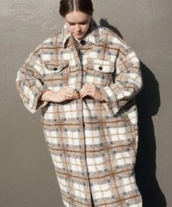 PIPE AND ROW NEW IN QUILTED BLAKE PLAID COAT COFFEE