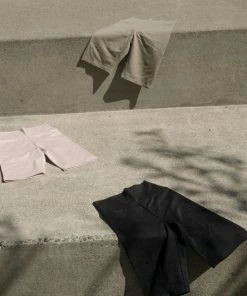 PIPE AND ROW STAPLES HIGH WAIST BIKE SHORTS ARMY