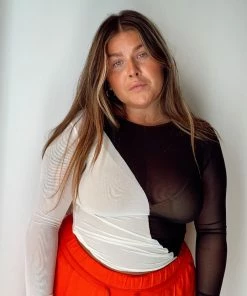 NIN STUDIO SWIRL MESH LONG SLEEVE TOP