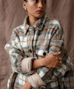 PIPE AND ROW NEW IN QUILTED BLAKE PLAID COAT COFFEE