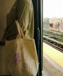 KIMRC X P&R WINNERS CIRCLE TOTE