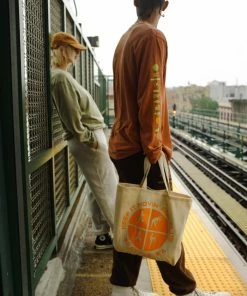 KIMRC X P&R WARM UP TOTE SALE