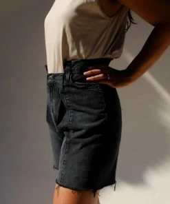 AGOLDE PIECED ANGLE SHORT SPRING '22 11 AGOLDE PIECED ANGLE SHORT SPRING '22