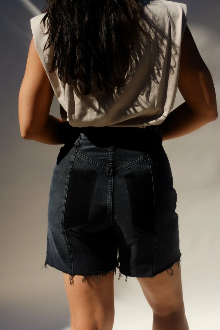 AGOLDE PIECED ANGLE SHORT SPRING '22 4 AGOLDE PIECED ANGLE SHORT SPRING '22