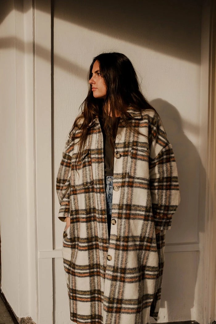 PIPE AND ROW BLAKE PLAID COAT NEW IN 9 PIPE AND ROW BLAKE PLAID COAT NEW IN