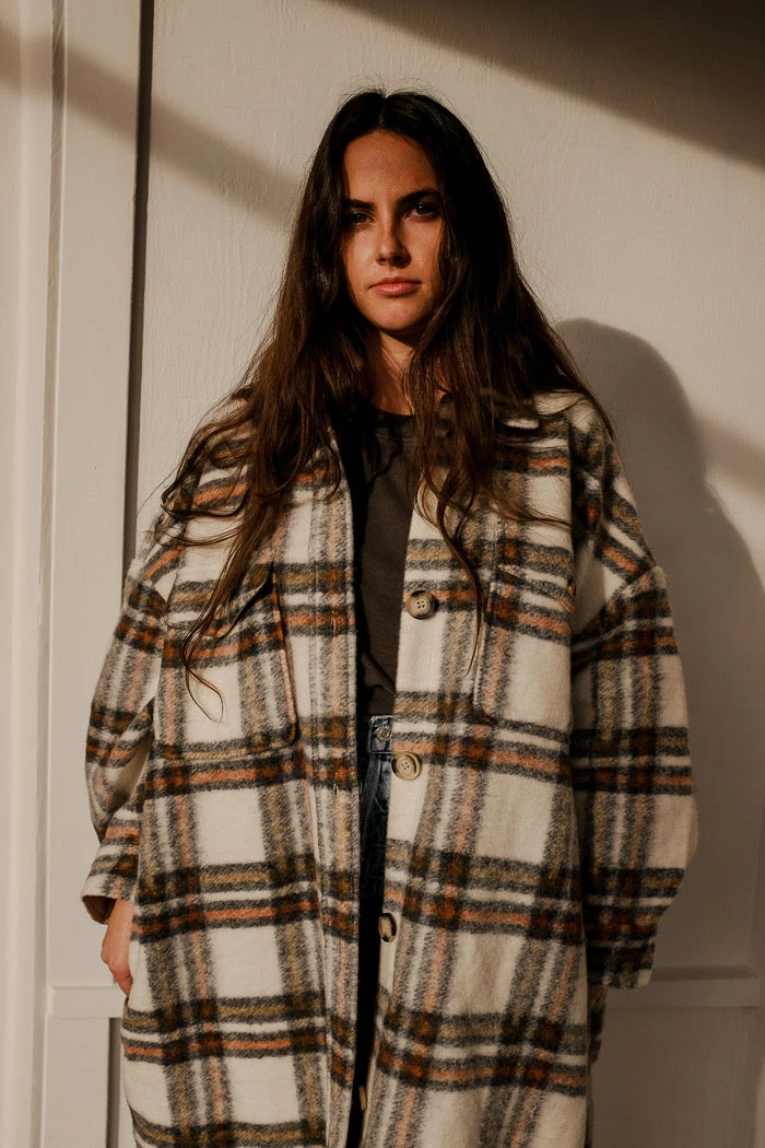 PIPE AND ROW BLAKE PLAID COAT NEW IN 6 PIPE AND ROW BLAKE PLAID COAT NEW IN