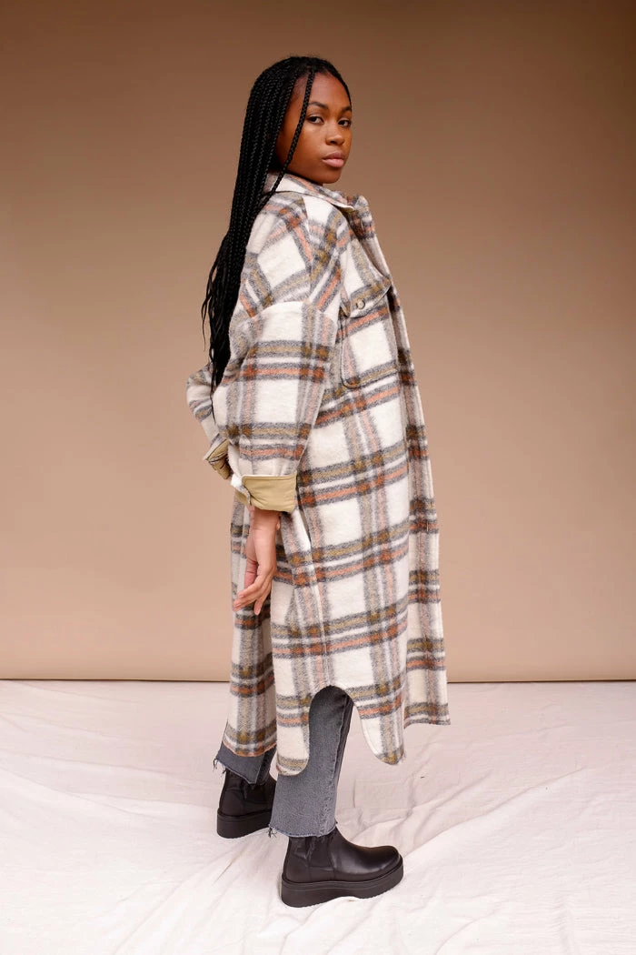 PIPE AND ROW BLAKE PLAID COAT NEW IN 2 PIPE AND ROW BLAKE PLAID COAT NEW IN