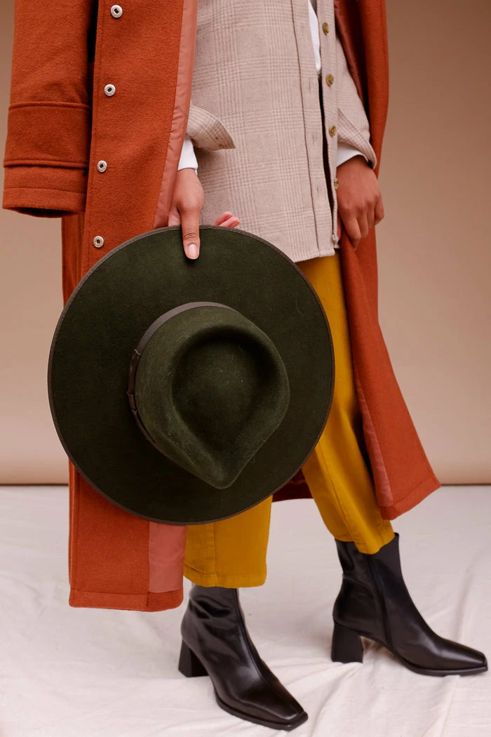 LACK OF COLOR FOREST RANCHER 1 LACK OF COLOR FOREST RANCHER