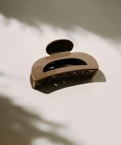 PIPE AND ROW LARGE MOON HAIR CLAW TAUPE NEW IN