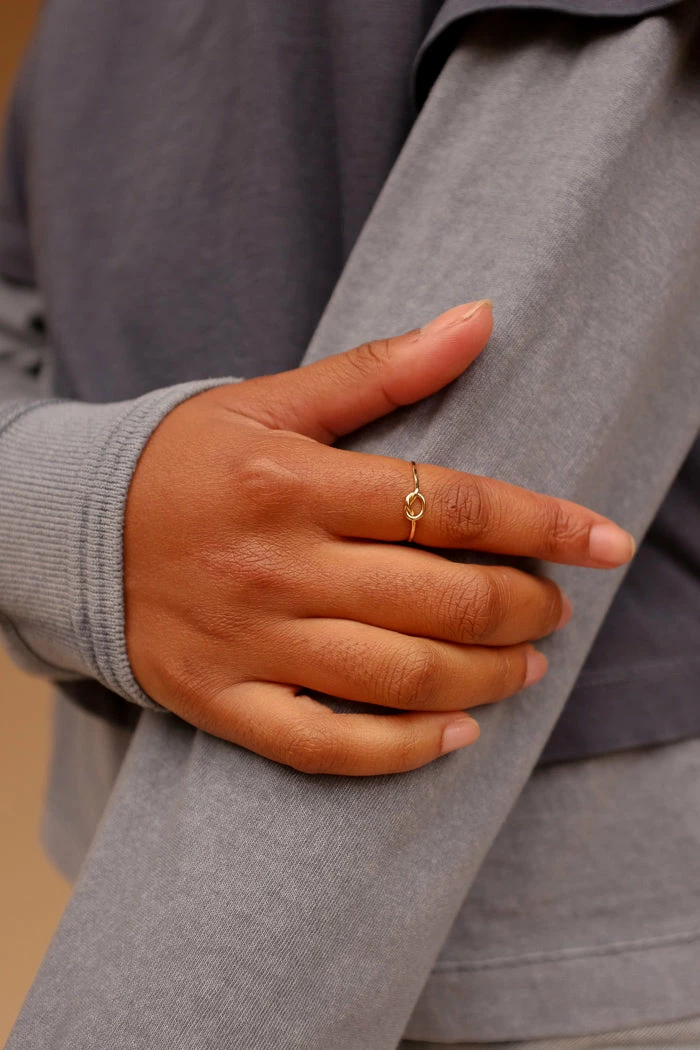 HANNAH NAOMI NEW IN OPEN KNOT RING 1 HANNAH NAOMI NEW IN OPEN KNOT RING