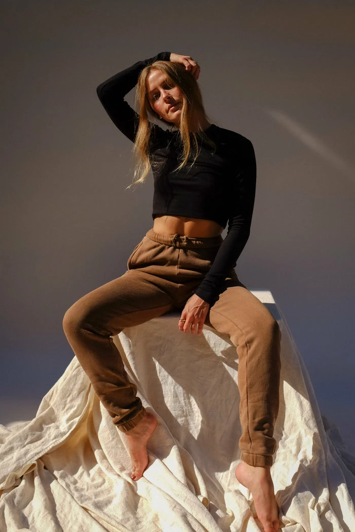 JOAH BROWN CROPPED CREW LONGSLEEVE 5 JOAH BROWN CROPPED CREW LONGSLEEVE