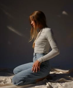 JOAH BROWN CROPPED CREW LONGSLEEVE