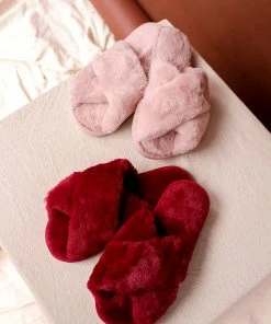 PIPE AND ROW NEW IN CRIMSON FUZZY SLIPPERS