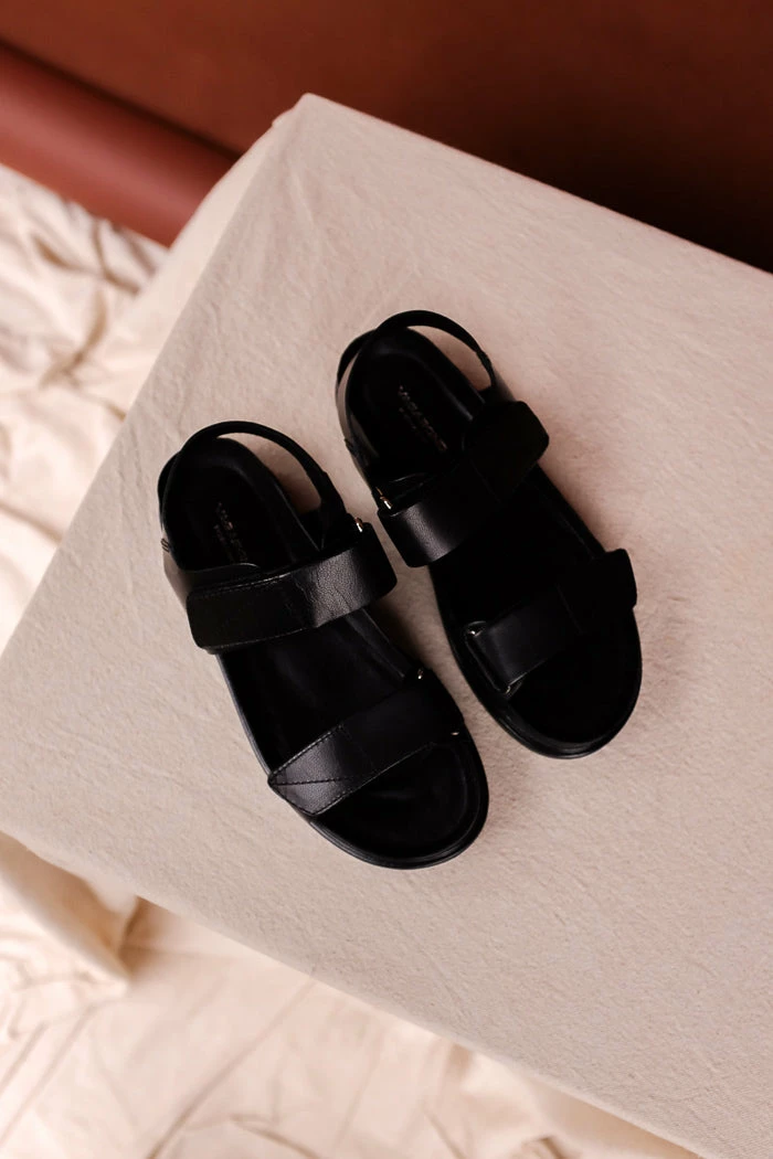 VAGABOND ERIN SANDAL SPRING '22 6 VAGABOND ERIN SANDAL SPRING '22