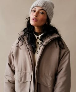 PIPE AND ROW COLE BEANIE NEW IN