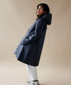STUTTERHEIM MOSEBACKE RAIN JACKET NAVY