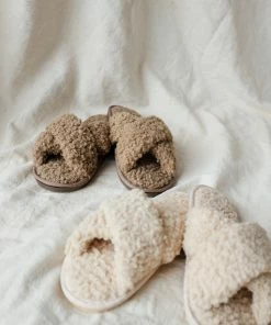 PIPE AND ROW BROWN SHEARLING SLIPPERS NEW IN