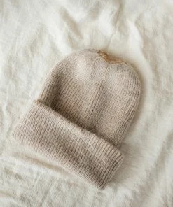 PIPE AND ROW SMITH BEANIE KHAKI NEW IN