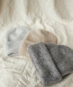 PIPE AND ROW SMITH BEANIE KHAKI NEW IN