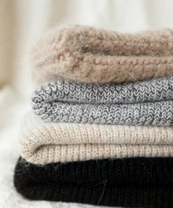 PIPE AND ROW SMITH BEANIE KHAKI NEW IN