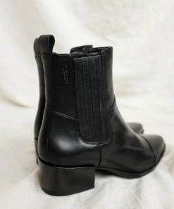 VAGABOND SHOES MARJA BLACK LEATHER BOOTS 13 VAGABOND SHOES MARJA BLACK LEATHER BOOTS