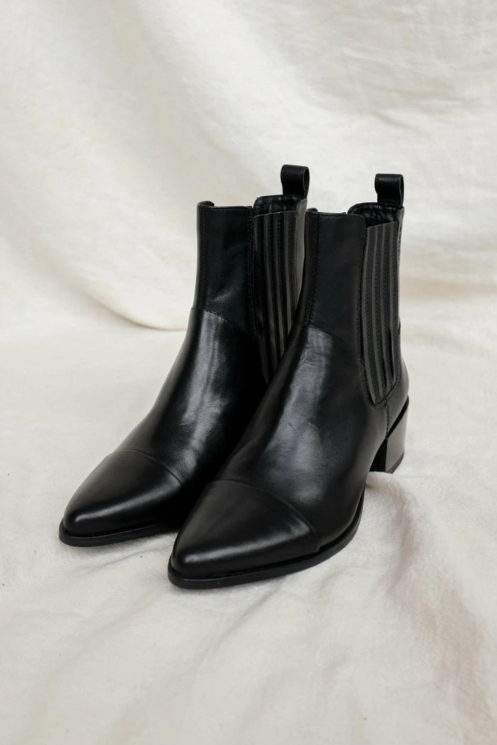 VAGABOND SHOES MARJA BLACK LEATHER BOOTS 3 VAGABOND SHOES MARJA BLACK LEATHER BOOTS