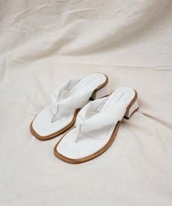 INTENTIONALLY BLANK WHITMAN SANDALS SPRING '22