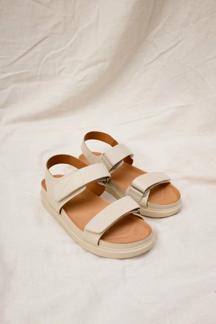 VAGABOND ERIN SANDAL SPRING '22 2 VAGABOND ERIN SANDAL SPRING '22