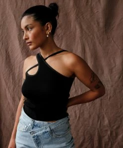 PIPE AND ROW CASSIE CRISS CROSS TANK SPRING '22