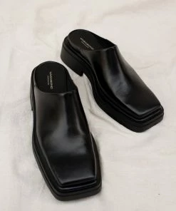 VAGABOND EYRA MULES SPRING '22