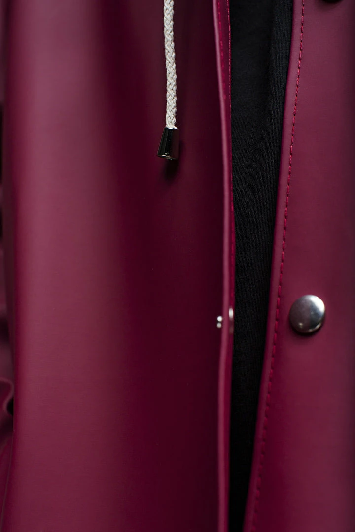 STUTTERHEIM MOSEBACKE RAIN JACKET BURGUNDY 6 STUTTERHEIM MOSEBACKE RAIN JACKET BURGUNDY
