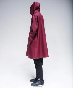 STUTTERHEIM MOSEBACKE RAIN JACKET BURGUNDY 8 STUTTERHEIM MOSEBACKE RAIN JACKET BURGUNDY
