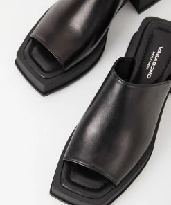 VAGABOND SPRING '22 HENNIE MULE