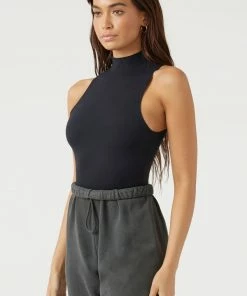 JOAH BROWN MOCK NECK TANK SPRING '22