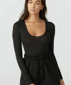 JOAH BROWN SCOOP NECK LONG SLEEVE SPRING '22