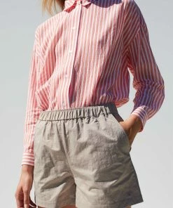 JUST FEMALE LUCKY SHORTS SPRING '22