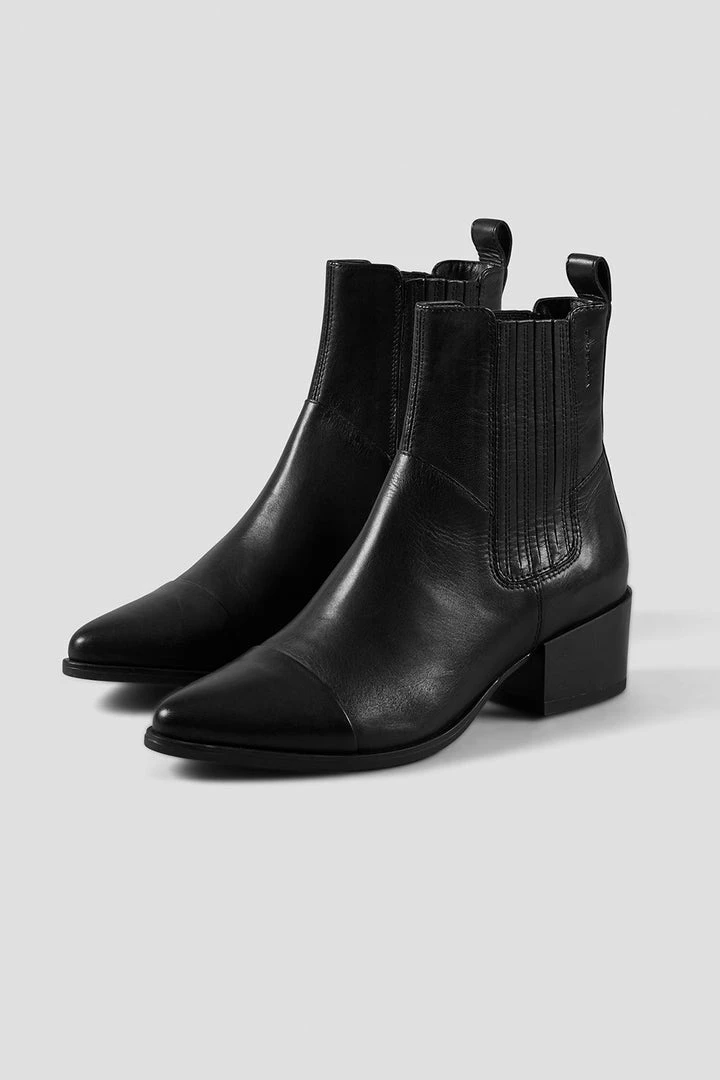 VAGABOND SHOES MARJA BLACK LEATHER BOOTS 7 VAGABOND SHOES MARJA BLACK LEATHER BOOTS