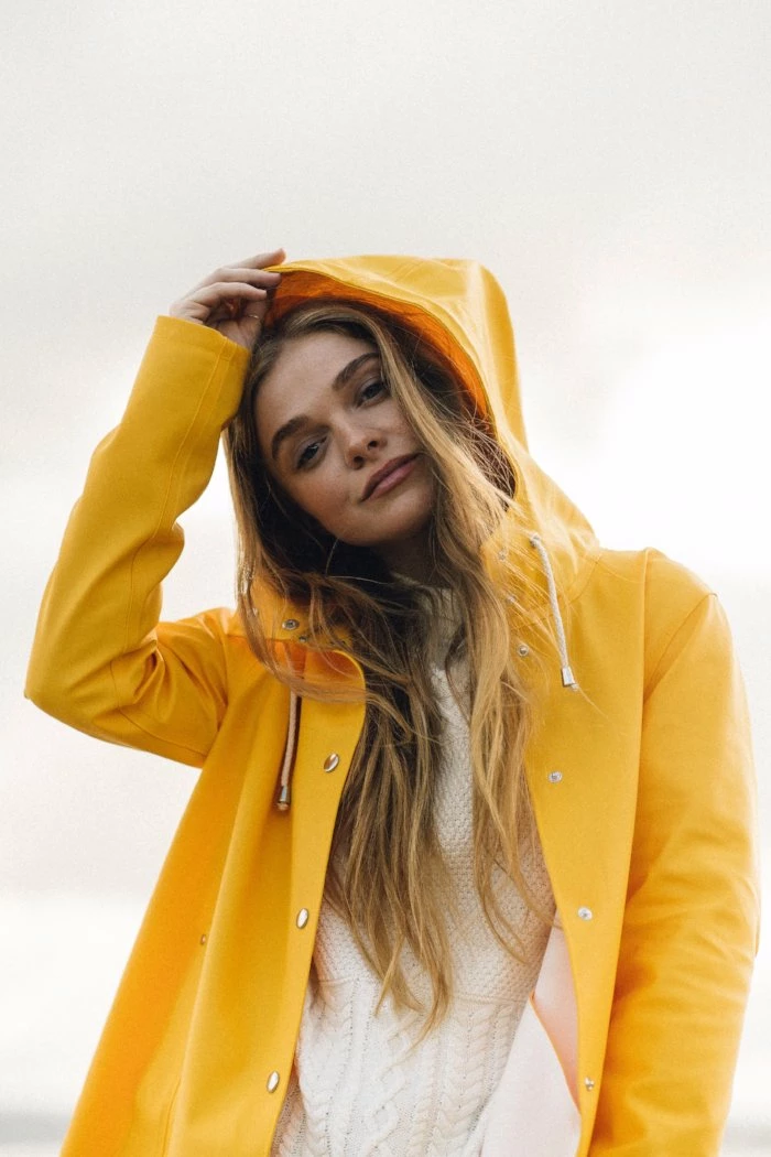 STUTTERHEIM MOSEBACKE RAIN JACKET YELLOW
