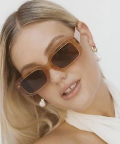 RAIE EYEWEAR NEW IN MARY SUNGLASSES 9 RAIE EYEWEAR NEW IN MARY SUNGLASSES