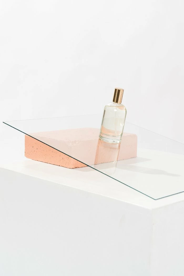 DEDCOOL SUSTAINABILITY MADONNA - LILY FRAGRANCE 3 DEDCOOL SUSTAINABILITY MADONNA - LILY FRAGRANCE