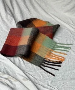 PIPE AND ROW CHUNKY PLAID SCARF SPRING '22