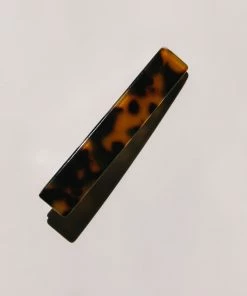 PIPE AND ROW RESIN RECTANGLE BARRETTE