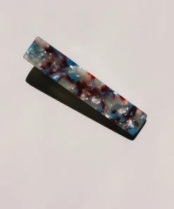 PIPE AND ROW RESIN RECTANGLE BARRETTE