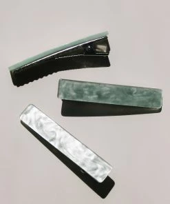 PIPE AND ROW RESIN RECTANGLE BARRETTE