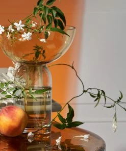 BOY SMELLS DAMASQUE CANDLE