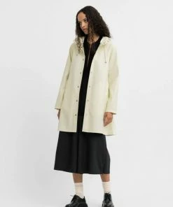 STUTTERHEIM SPRING '22 MOSEBACKE RAIN JACKET COCONUT