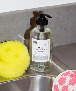 DEDCOOL NEW IN MILK HAND AND BODY WASH